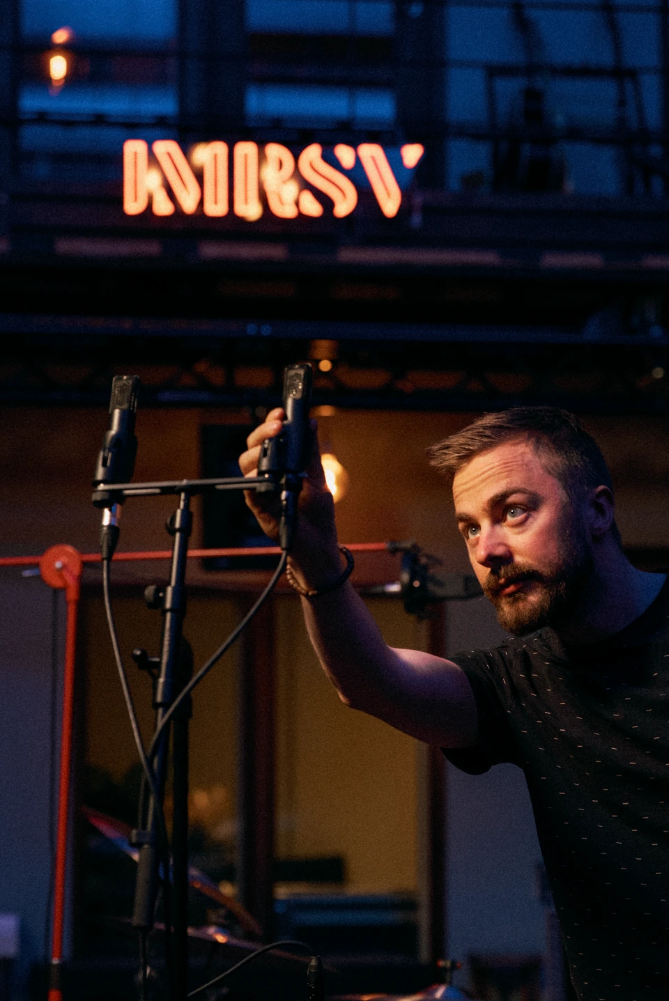 Willem Bleeker positioning microphones