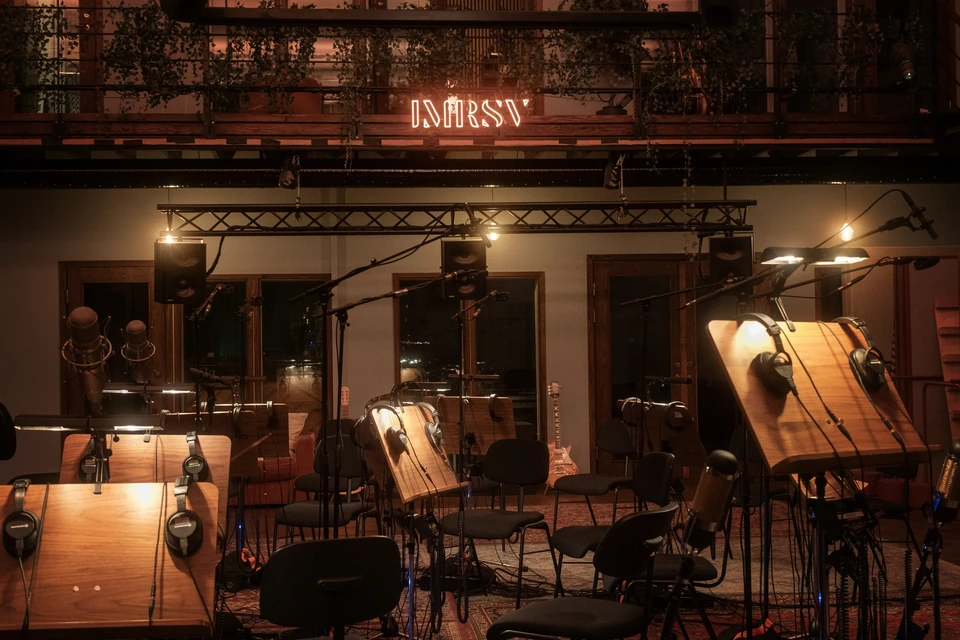 The live room at IMRSV, a space for shared listening